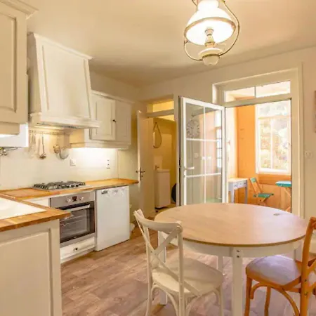 Semesterbostad L'elegante - Maison De Avec Jardin